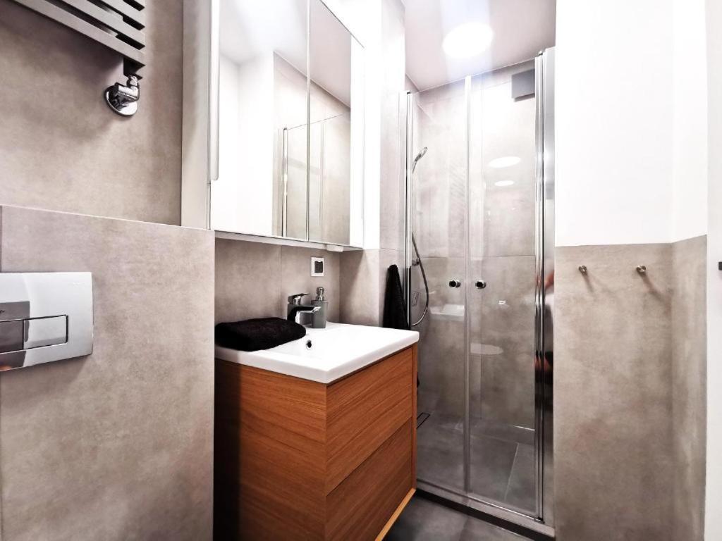 Wroc'Love Haukego Bosaka Check-In 24H Wroclaw Bagian luar foto